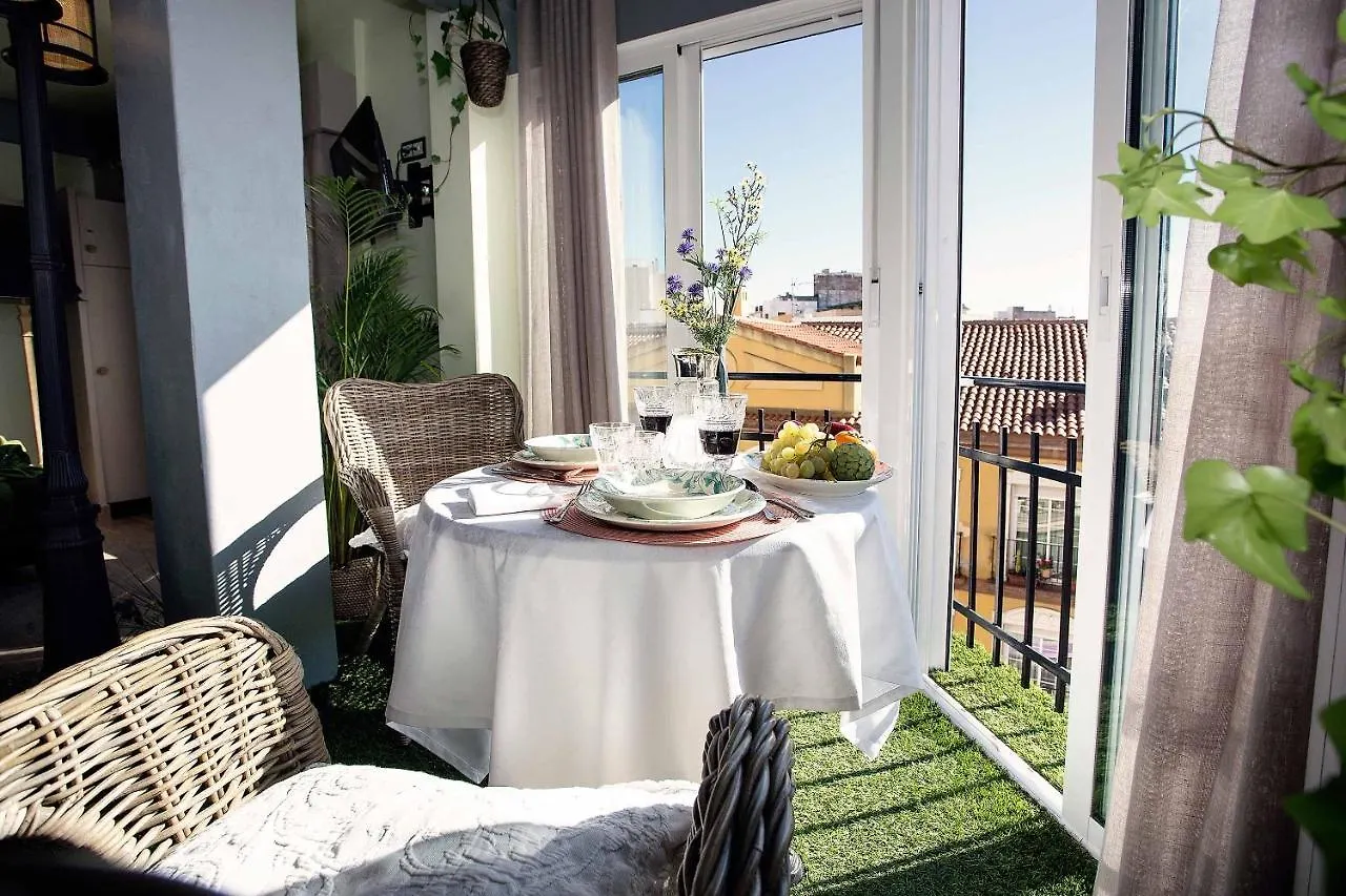 Estudios En Ciudad Malaga Apartment